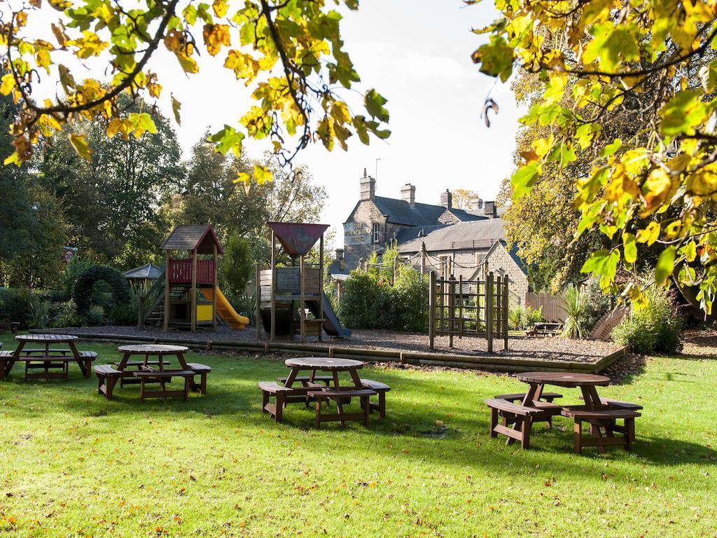 Wheatsheaf, Baslow By Marston'S Inns Eksteriør billede